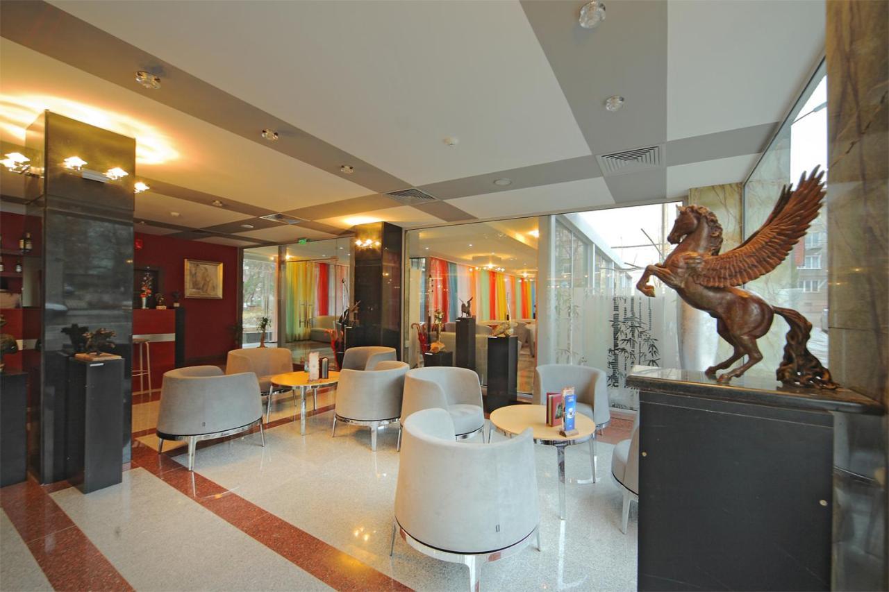Hotel City Plevna Exterior foto